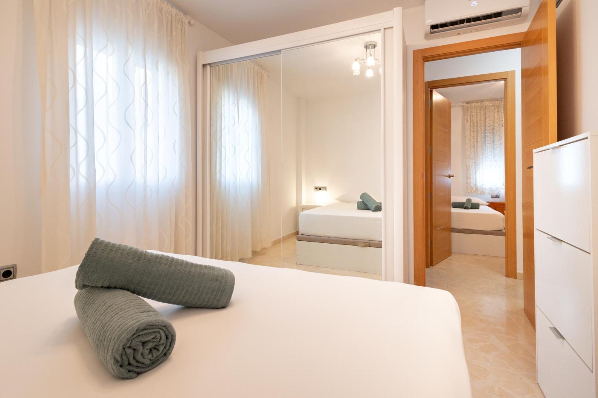 Charming 3 Bedroom Apartment At Triana Center By Oui Sevilla Exterior foto